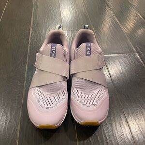 Tiem cycle shoes w/ cleats